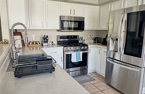 Tucson House | Spacious 4BR Retreat Walk to Sabino Canyon + Private Pool