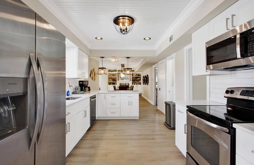 Bay Crest Park House | Spacious 5-bd 3.5bth Waterfront Retreat with Pool, Kayaks, and Game room