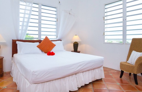 Island Harbour Villa | Spacious 5 Bedroom Villa with Lovely Views