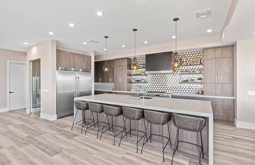 Lake Havasu City House | Spacious 5-bedroom 5 bathroom estate with beautiful Lake view and private pool