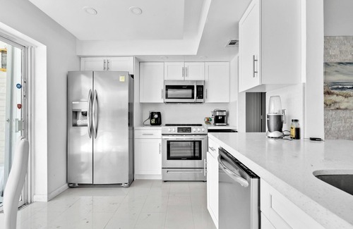 Coral Ridge Isles House | Spacious 5-bedroom house with AC and WiFi in tranquil Fort Lauderdale