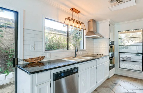 Corpus Christi House | Spacious 5-bedroom house with a Bayfront view in Corpus Christi