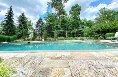 Saint Davids House | Spacious 5-bedroom house, with pool and hot tub, 1 mile from Aronimink