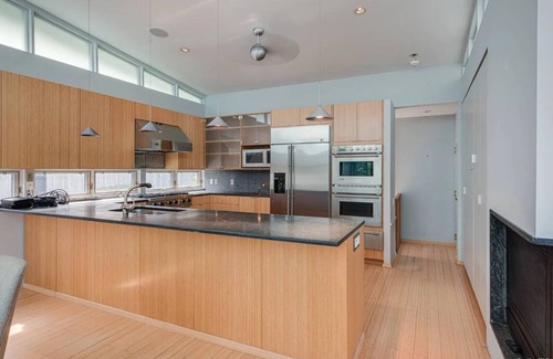 Water Mill House | Spacious 5-bedroom house in beautiful Water Mill NY