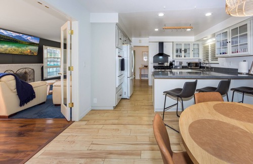Ventura House | Spacious 5-bedroom house in fabulous Ventura