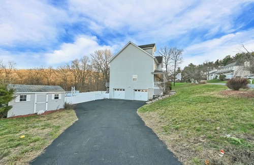 Walton Park House | Spacious 5-bedroom house with pool