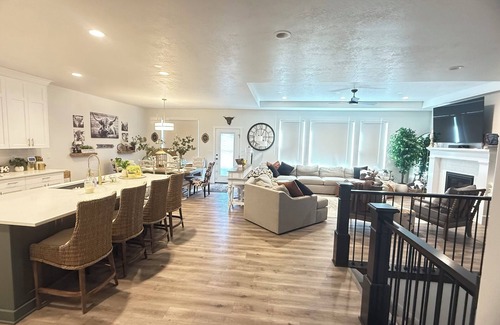 Ogden House | Spacious 5-bedroom house in the country. Lakes & mountains within 15 minutes.