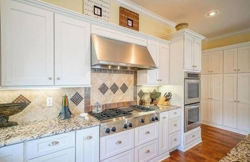 Quitman House | Spacious 5-bedroom lake house in quaint Quitman.