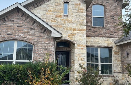 San Antonio House | Spacious 5-bedroom house with WiFi/AC near SeaWorld in lovely San Antonio