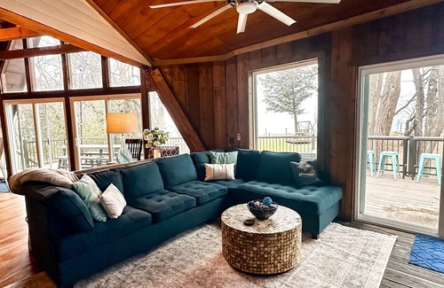 South Haven House | Spacious 5-bedroom A-Frame in South Haven with view of Lake Michigan