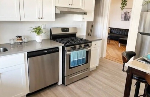 Weehawken Apartment | Spacious 5 br 2.5 ba double apartment w/NYC views