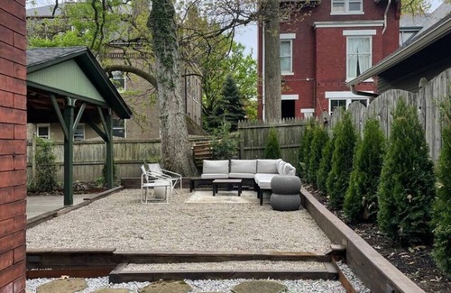 Clifton House | Spacious 5-BR Renovated Home-10 min drive to DT