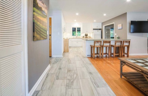 Bashford Manor House | Spacious 5-BR Retreat Near Louisville Attractions