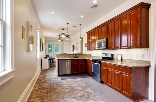 Saint Roch House | Spacious 5-Star Home. Walk to French Quarter. Pet-friendly. 15 min Uber to JF