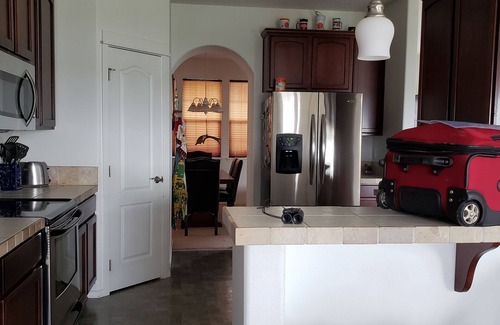 Moses Lake House | Spacious 5BR Luxury Home- Yards from Moses Lake public launch & docks sleeps 14