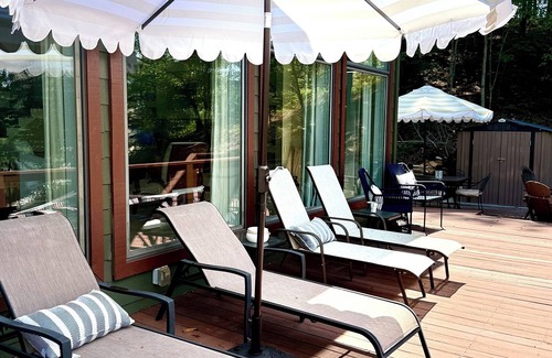 Dadeville House | Spacious 5BR, private dock, quiet cove, great for kids and close to Auburn!