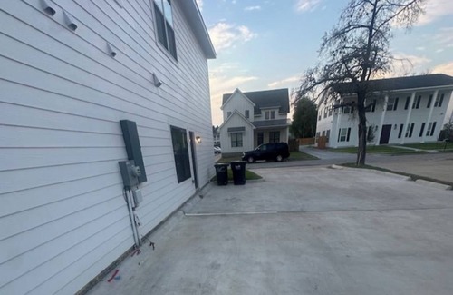 College Park House | Spacious 6 bedroom 6.5 bath newly built duplex, minutes away from Kyle Field.