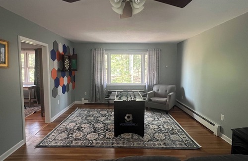 Littleton House | Spacious 6-bedroom house with AC, WiFi in enjoyable Littleton