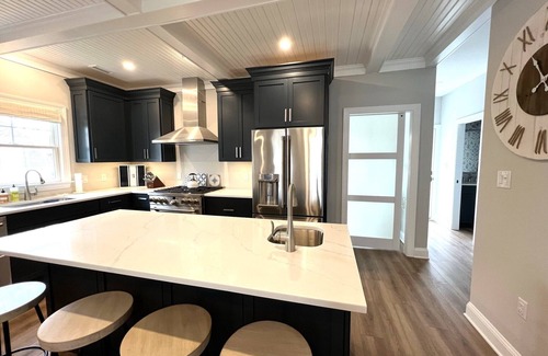 Village Green House | Spacious 6-bedroom house in charming Cape May with Pool & Great Location