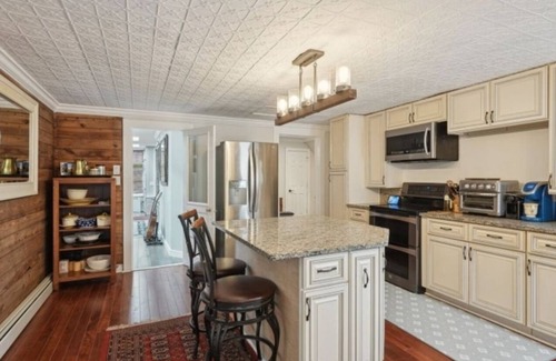 Sparta Township House | Spacious 6-bedroom lake house in lovely Sparta with Hot Tub and Sauna