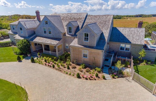 Polpis Villa | Spacious 6-bedroom luxury villa on edge of Nantucket Nature reserve; full gym.
