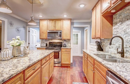 Douglasville House | Spacious 6-bedroom pool estate in charming Douglasville with WiFi, AC