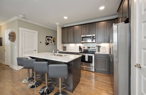 Nashville Apartment | Spacious 6-Person Condo in The Nations, Nashville