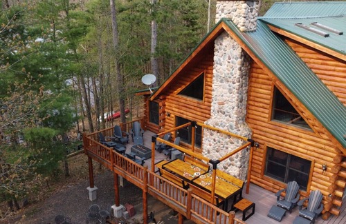 Cable Cabin | Spacious 6bed/6bath Lakefront Cabin 5mins to Cable