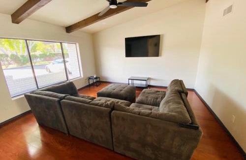 Devonshire Estates House | Spacious 6br Wprivate Pool, Bbq In Mesa!