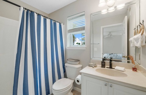 Crescent Beach House | Spacious 7-bedroom house with AC and WiFi in marvelous Panama City Beach