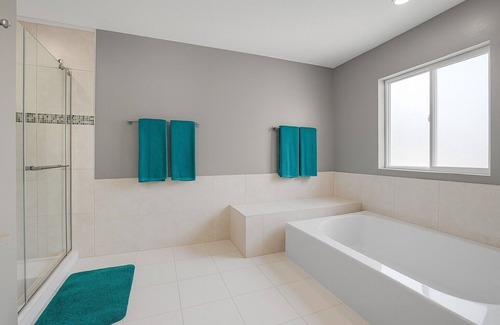 North Las Vegas House | Spacious 8-bedroom house in lovely North Las Vegas with WiFi, AC