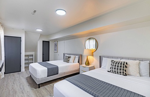 Vauxhall House | Spacious 8-bedroom house in gorgeous Union with WiFi, AC