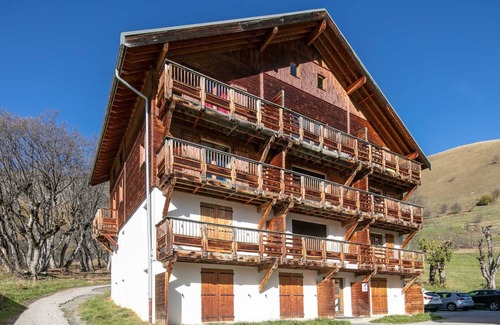 Saint-Sorlin-d'Arves Apartment | Spacious apt 8 ppl, near the ski station