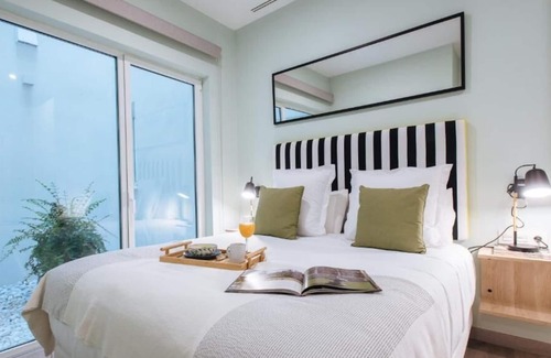 San Gil House | Spacious Accommodation! w/ Rooftop Pool, Minutes from La Torre de Don Fadrique