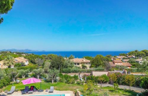 Les Issambres House | Spacious and secure villa with view