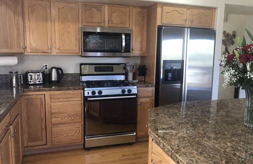 Northeast Colorado Springs House | Spacious and beautiful 3 bdrm 2 1/2 baths Quiet neighborhood close to everything