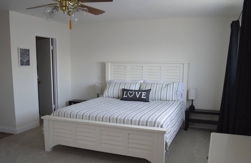 Mira Mesa House | Spacious, and Beautiful Home In San Diego by RedAwning