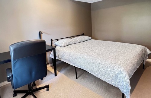 Northwest Calgary House | Spacious and bright 2 bedroom Walk-out Suite