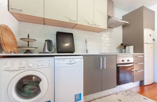Tarragona Apartment | Spacious and bright designer apartment next to Playa Larga