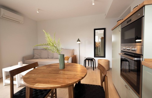 Barrio de la Vega Apartment | Spacious and comfortable apartment with terrace and views