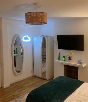 Warwick House | Spacious and comfortable Central London Room, near Victoria