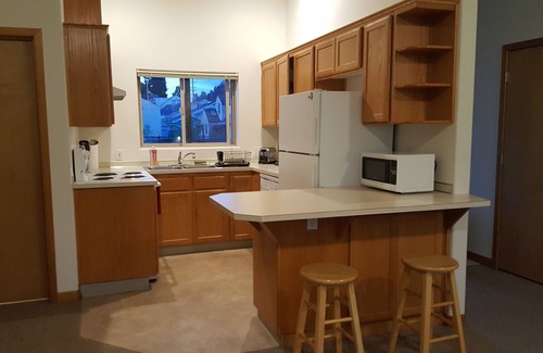 Mount Tabor Apartment | Spacious and Convenient Mt Tabor area Apartment