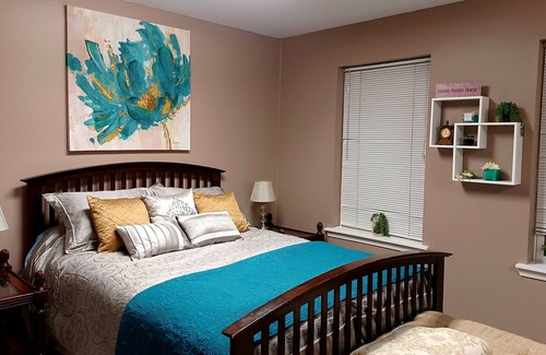 Columbia House | Spacious and cozy newly remodeled basement apartment centrally located
