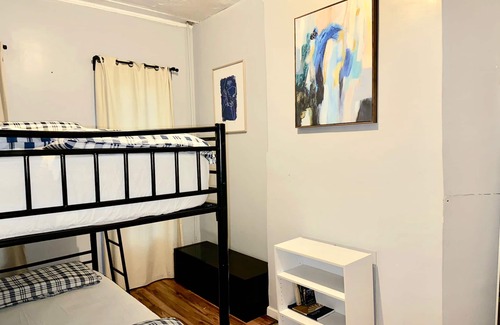 Ocean Hill House | Spacious and Cozy room
