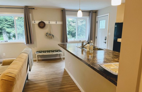 Central Saanich House | Spacious and cozy suite, ideal for your Island getaway.