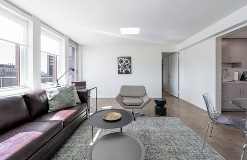 Back Bay Apartment | Spacious and Modern One Bedroom, Back Bay