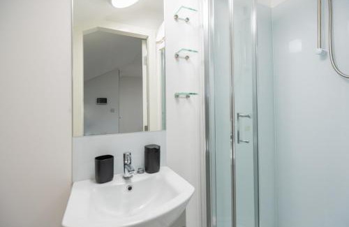 Kensal Green Apartment | Spacious and Modern studio in London G