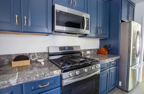 Baker Street House | Spacious and Modern for the whole family to enjoy.