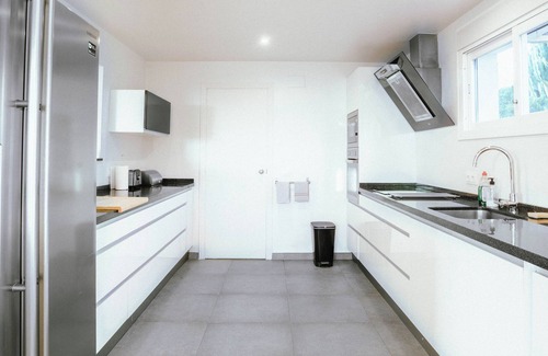 Casas de Torrat Villa | Spacious and Modern Villa with Private Pool and Sunlit Terraces