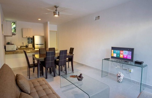 Progreso Municipality Apartment | Spacious and private, 1 block from sea, Progreso East